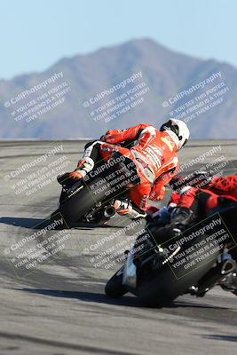 media/Jan-10-2026-Race Pace (Sat) [[3e4fee349c]]/2-Verified/Session 4 (Turn 12 Backside)/